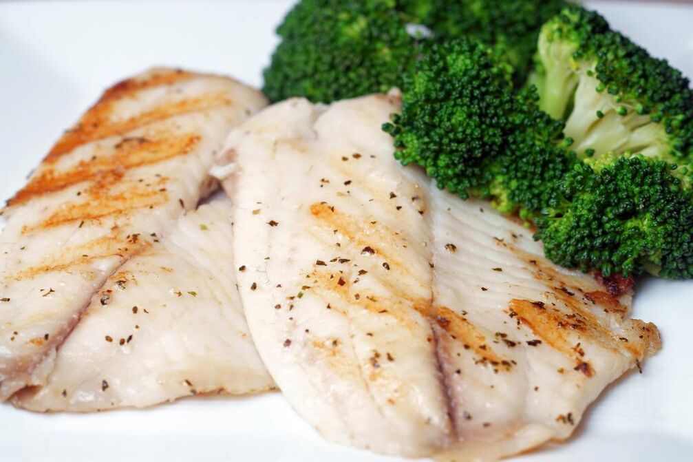 Թխած կամ խաշած ձուկը Ուսամա Համդիի դիետիկ մենյուի համեղ ուտեստ է
